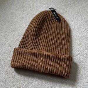 RW & CO. Brown Ribbed Knit Beanie!